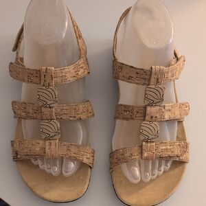Vionic Amber Tan Cork Sandals